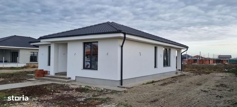 Casă cu 4 camere în Livada de Bihor