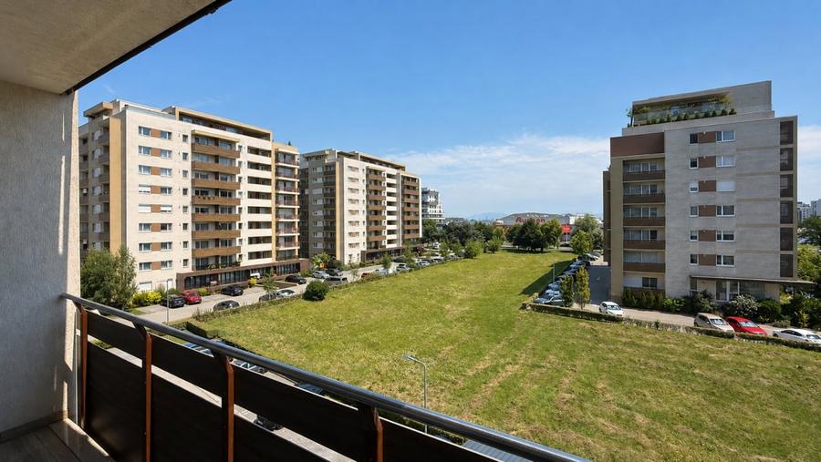 Apartament cu 2 camere decomandat, mobilat în Tractorul