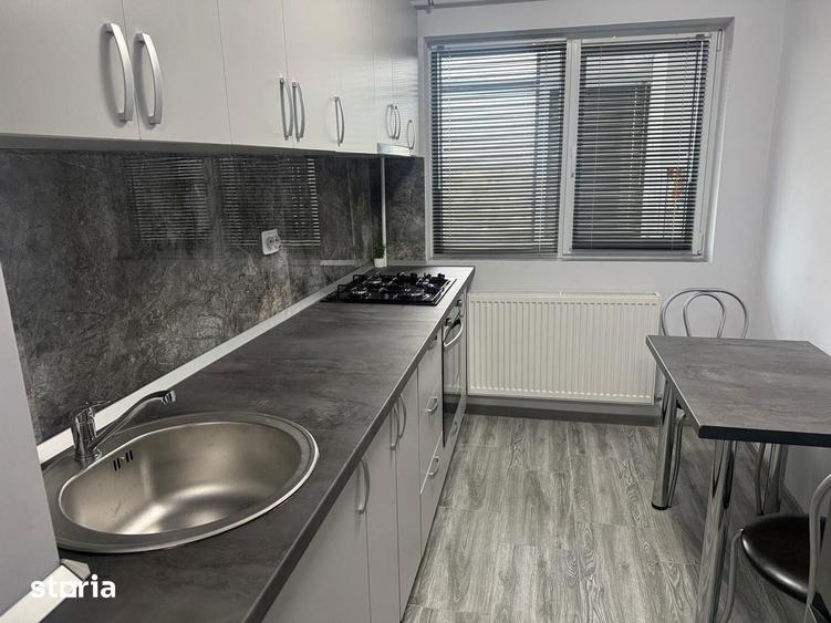 Apartament cu 2 camere decomandat în Micro 6