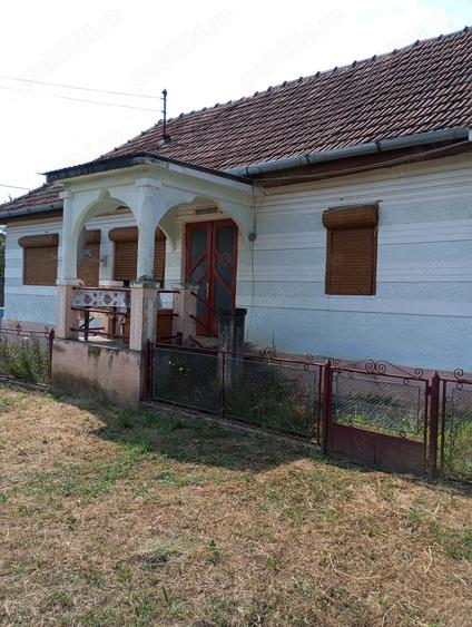 Casă cu 4 camere cu Teren 1239 Mp în Certeju de Sus