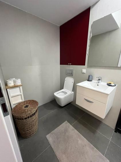 Apartament cu 2 camere semidecomandat, mobilat în Voluntari