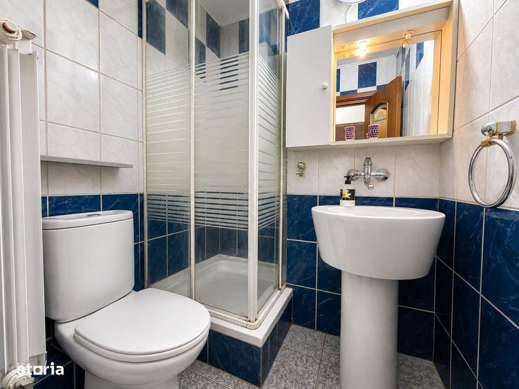 Apartament cu 4 camere decomandat în Vitan