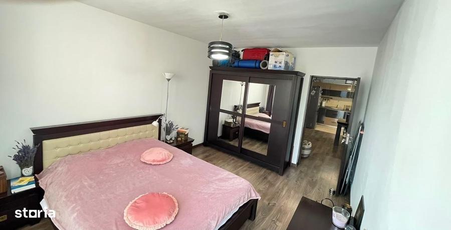 Apartament cu 3 camere în Florești