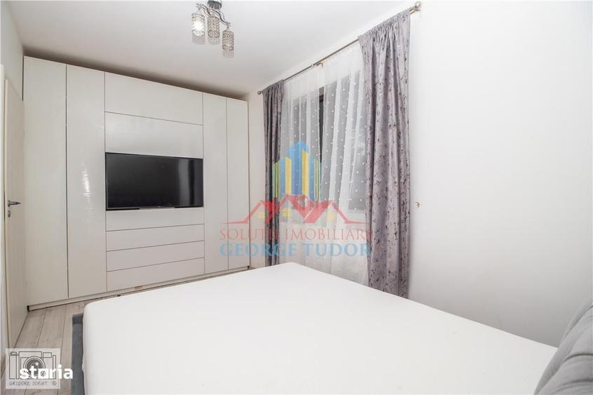 Apartament cu 2 camere decomandat în Roșu
