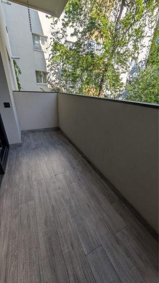 Apartament cu 3 camere decomandat în Mărăști