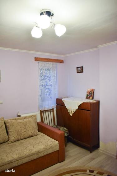 Casă cu 3 camere decomandat în Mislea