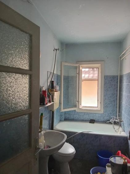 Casă cu 6 camere cu Teren 805 Mp în Central