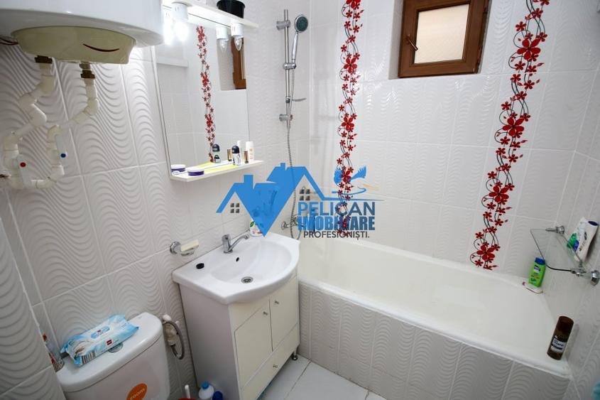 Apartament cu 3 camere decomandat, mobilat în Vest