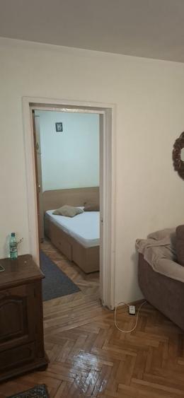 Apartament cu 2 camere semidecomandat în Radu Negru