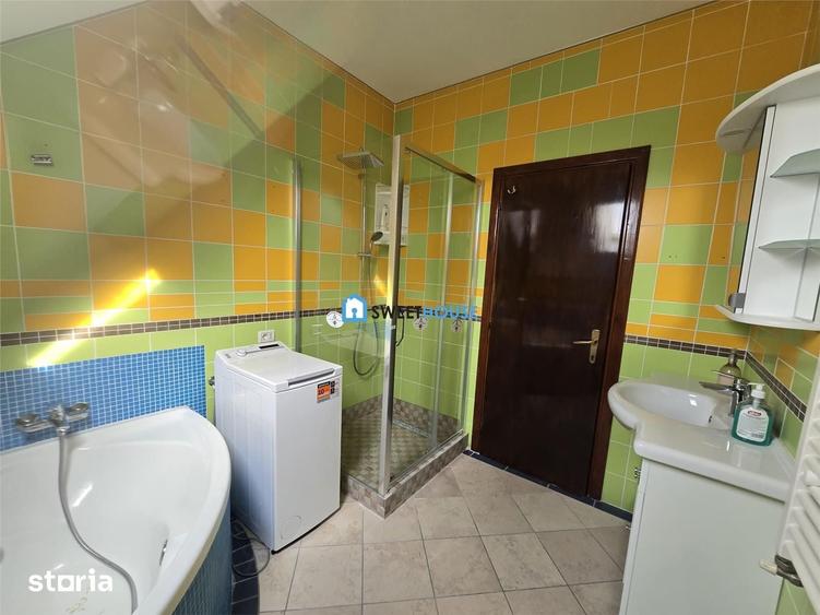 Casă cu 6 camere cu Teren 1843 Mp în Voila