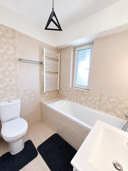 Apartament cu 3 camere decomandat în Alexandru cel Bun