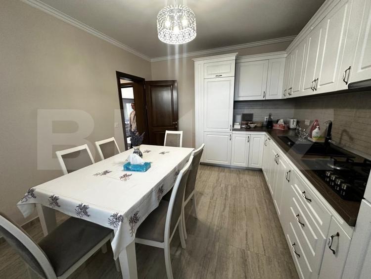 Duplex cu 4 camere cu Canalizare în Cetate