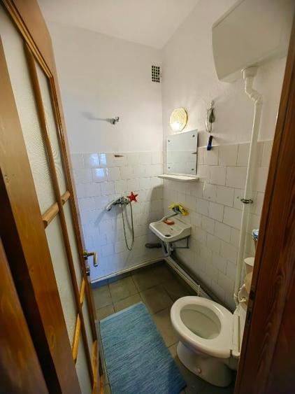 Apartament cu 4 camere decomandat, mobilat în Central