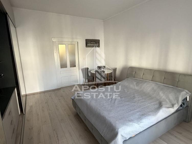 Apartament cu 2 camere semidecomandat, mobilat în Medicină