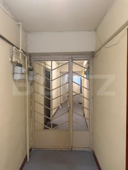 Apartament cu 2 camere decomandat, mobilat în Central