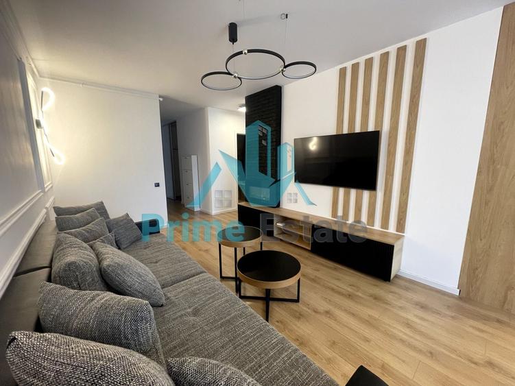 Apartament cu 3 camere semidecomandat, mobilat în Zorilor