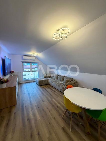 Apartament cu 4 camere decomandat, mobilat în Piața Cluj
