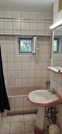 Apartament cu 2 camere decomandat în Exterior Vest