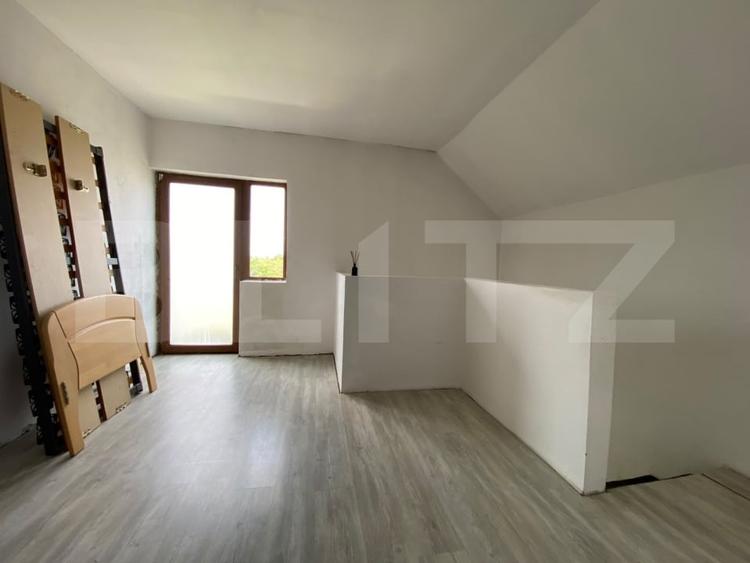 Casă individuală cu 4 camere cu Teren 1275 Mp în Seceani