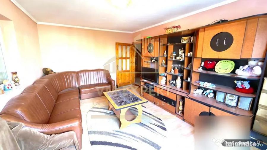 Apartament cu 2 camere decomandat în Central