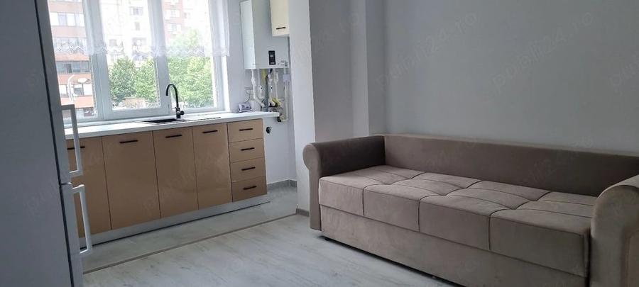 Apartament cu 2 camere semidecomandat în Roșu