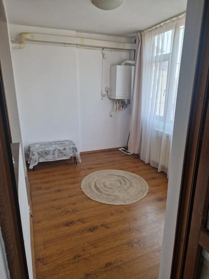 Apartament cu 2 camere decomandat, mobilat în Prelungirea Ghencea