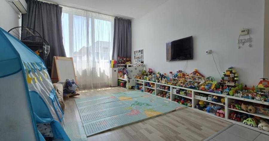 Apartament cu 2 camere semidecomandat în Titan