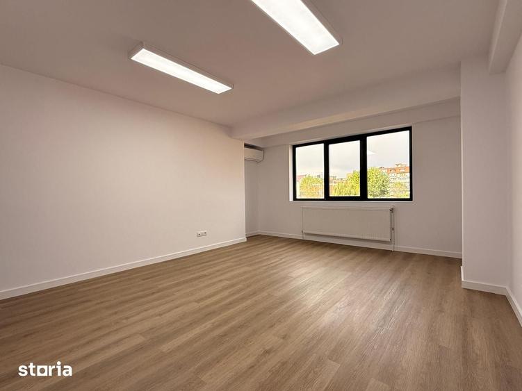 Spațiu comercial, de 22.68 mp, în Ultracentral