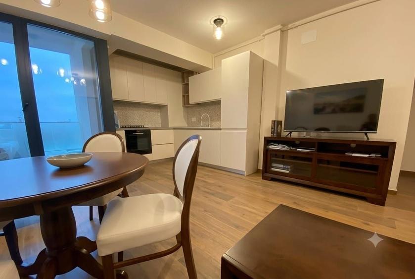 Apartament cu 2 camere decomandat, mobilat în Tomis Nord