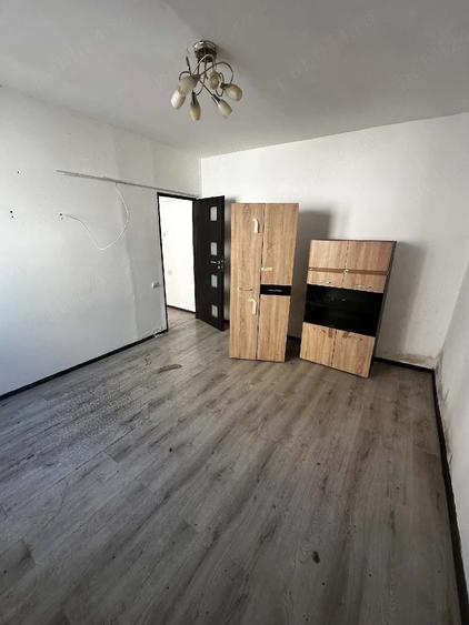 Garsonieră decomandată în Jilava