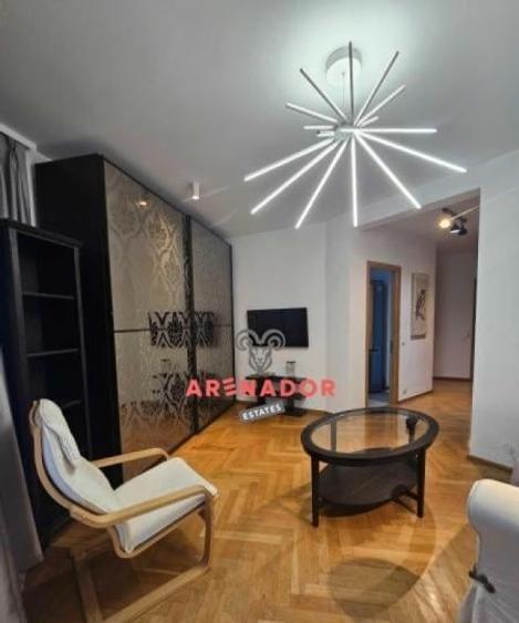 Apartament cu 2 camere, mobilat în Titan