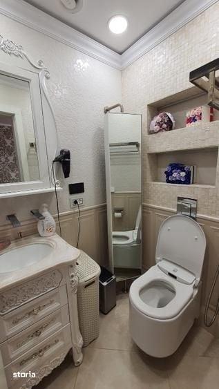 Casă cu 5 camere cu Teren 413 Mp în Grivița