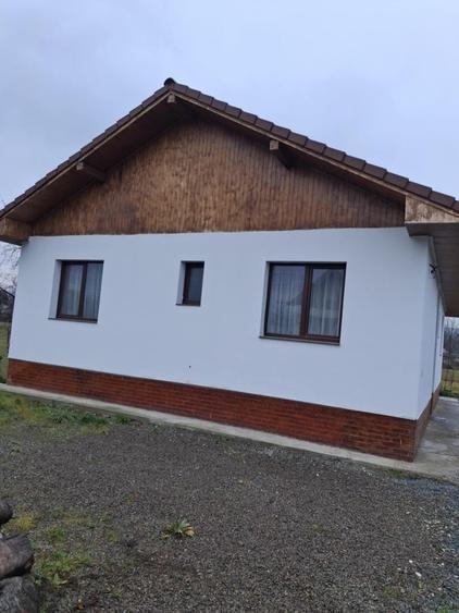 Casă cu 4 camere în Central