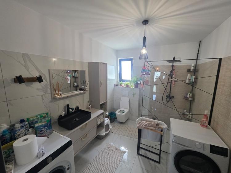 Casă individuală cu 3 camere cu Teren 497 Mp în Exterior Sud