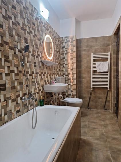 Apartament cu 2 camere semidecomandat în Universitate