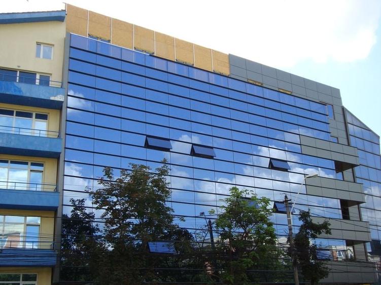 Birou, de 12,515 mp, în Herăstrău