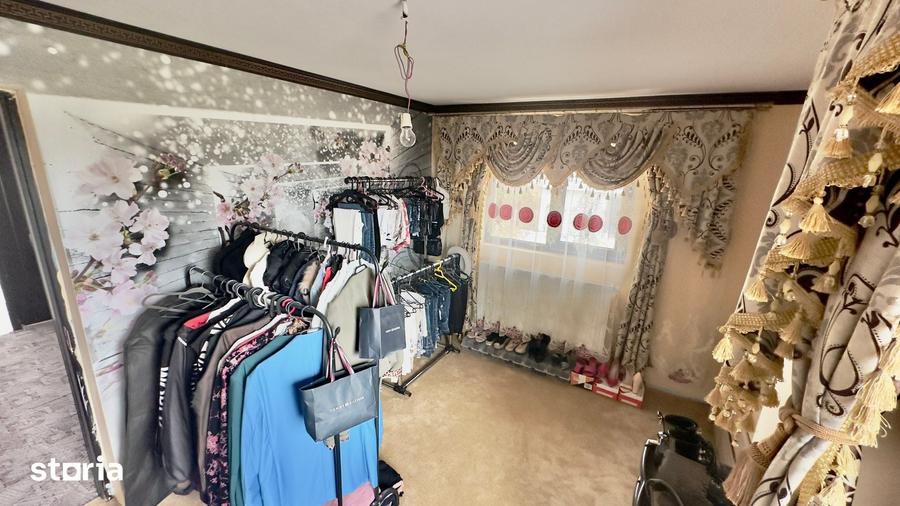 Casă cu 5 camere cu Teren 403 Mp în Miroslava