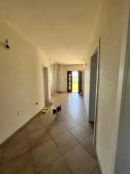 Casă cu 3 camere cu Teren 1000 Mp în Clit