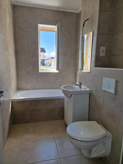 Apartament cu 2 camere decomandat în Sânpetru
