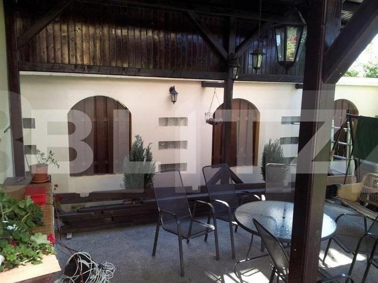 Casă individuală cu 9 camere cu Teren 750 Mp în Tudor Vladimirescu