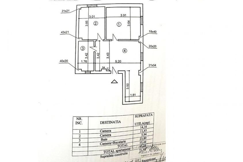 Apartament cu 3 camere semidecomandat, mobilat în Bucureștii Noi