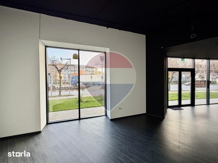 Spațiu comercial, de 270 mp, în Nord
