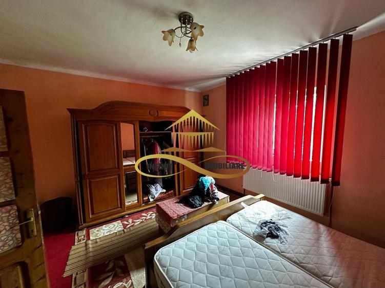 Casă individuală cu 4 camere cu Canalizare în CFR