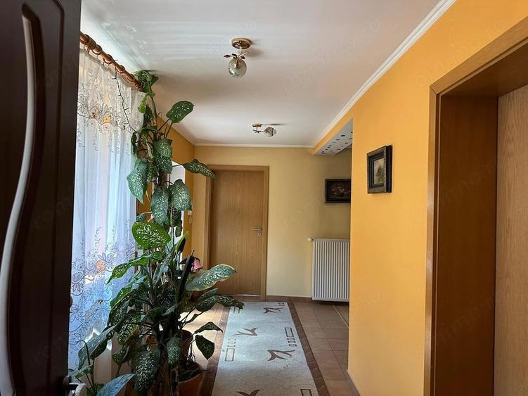 Casă cu 2 camere cu Teren 1507 Mp în Giarmata