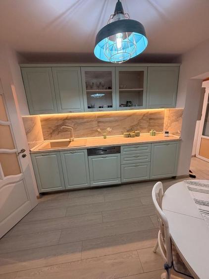 Apartament cu 3 camere decomandat în Nord