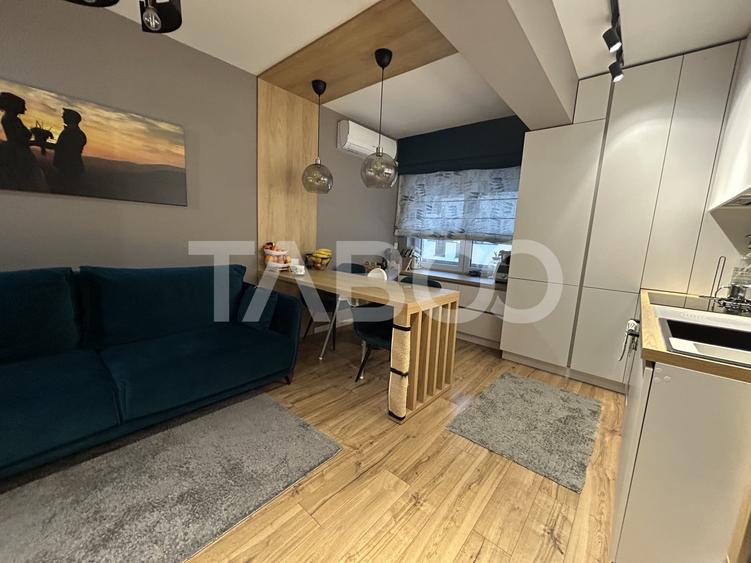 Apartament cu 3 camere semidecomandat, mobilat în Turnișor