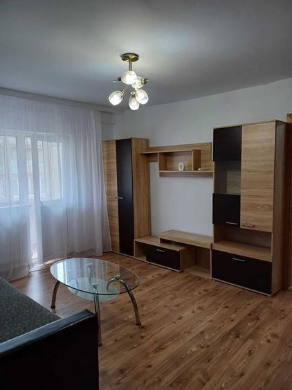 Apartament cu 2 camere decomandat în Lugojului