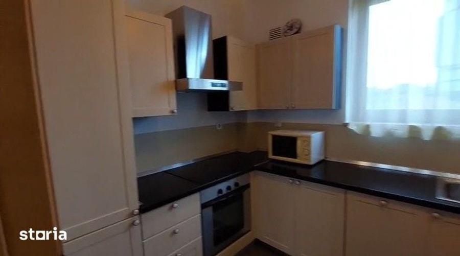 Apartament cu 3 camere decomandat în Aviatorilor