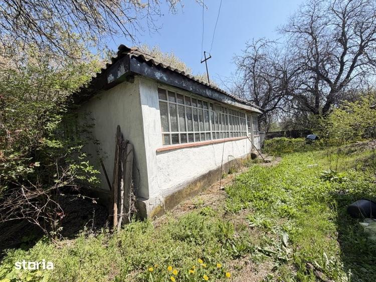 Casă cu 2 camere cu Teren 1047 Mp în Lunca