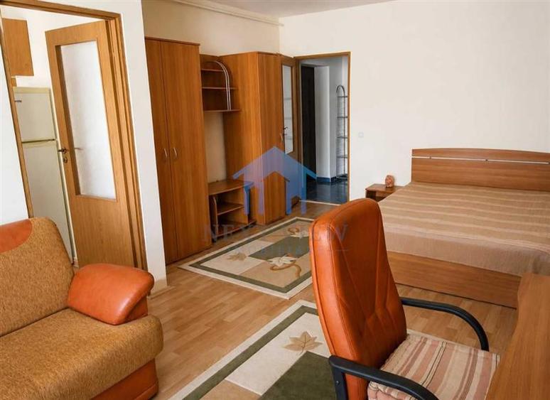 Garsonieră decomandată în Calea Turzii